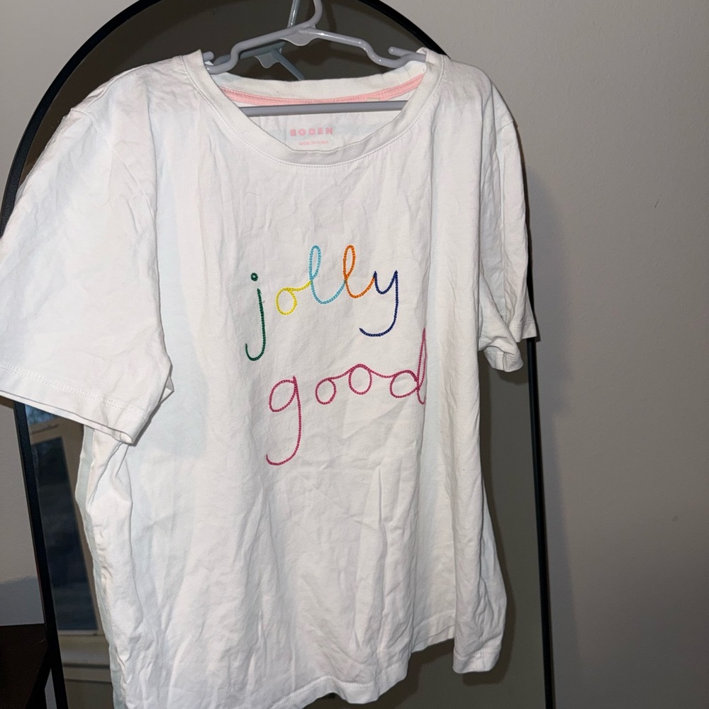 BODEN Jolly Good women’s medium White T-Shirt